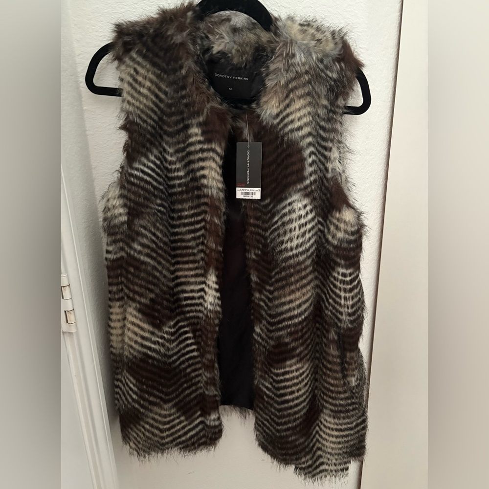 Dorothy Perkins Faux Fur Vest. New with tags